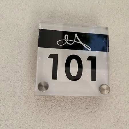 アパート Malka Premium ハニオティス