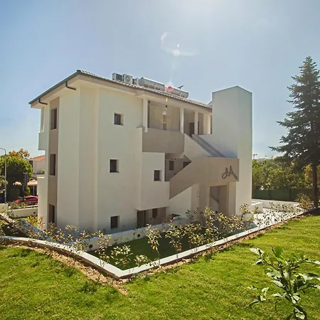 Apartment Malka Premium Hanioti
